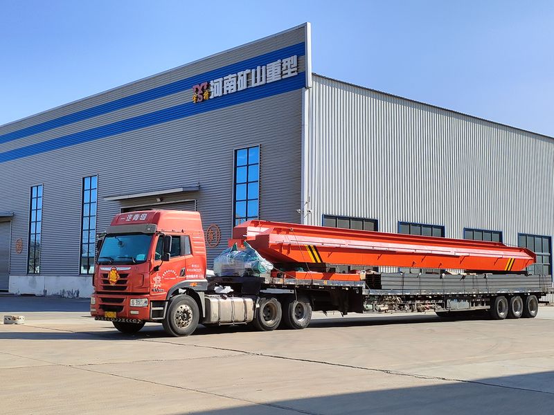 電動單梁起重機，LD20t-26.8m，4臺，發(fā)往石家莊交付客戶使用。