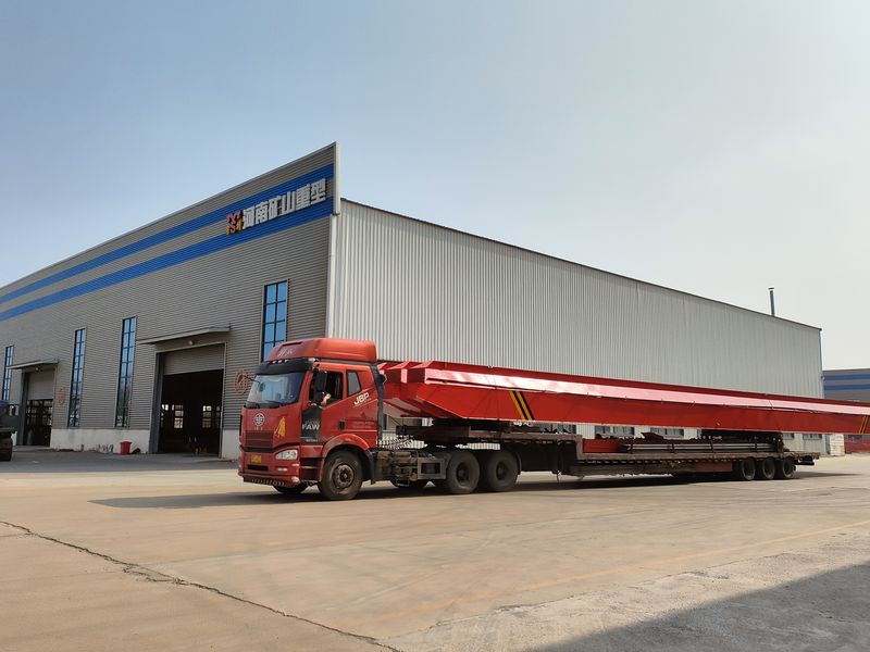 4臺電動單梁起重機，LD10t-26.53m，發(fā)往浙江交付客戶使用。